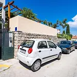 Apartments & Rooms V&M